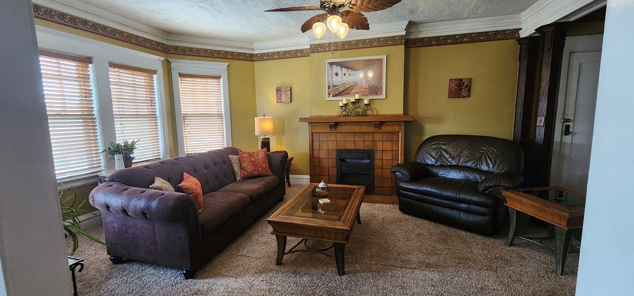 125 S 5th St #C - Photo 7 of 11