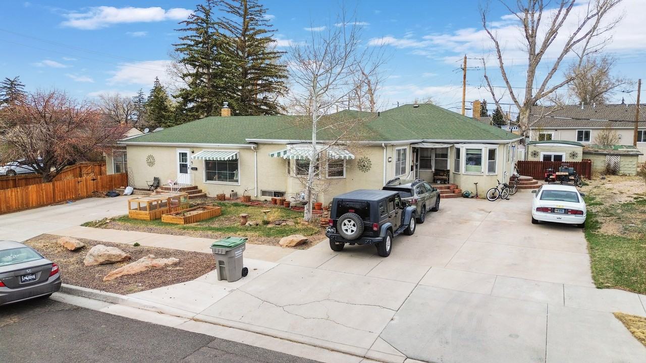 1109 E Flint St - Photo 2 of 19