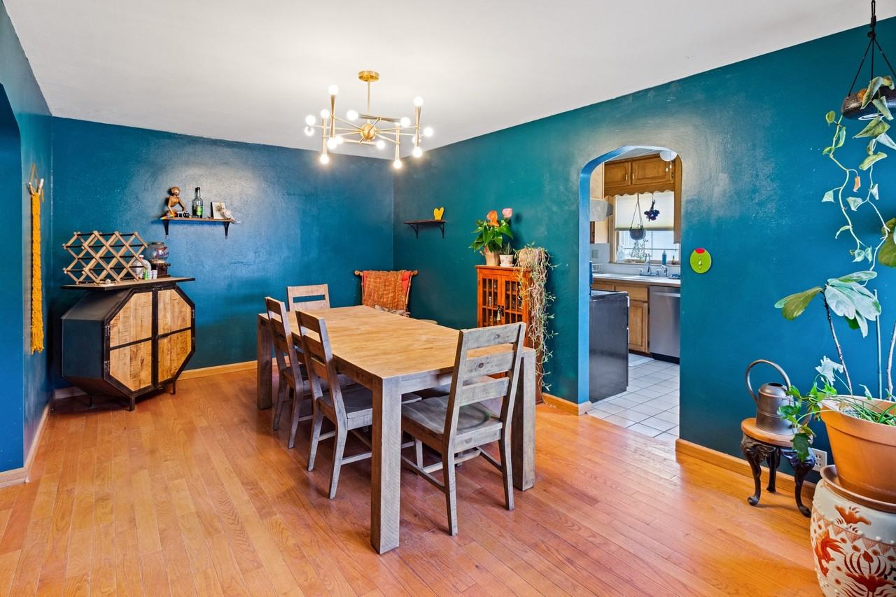 1109 E Flint St - Photo 5 of 19