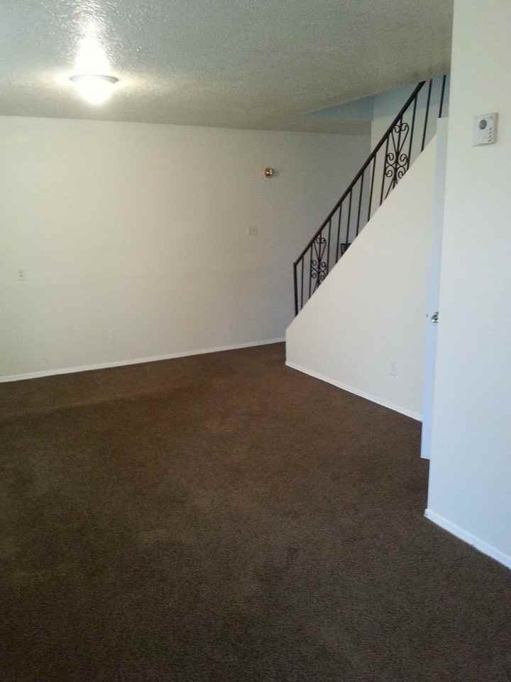 2101 Elm St Se #A - Photo 3 of 18