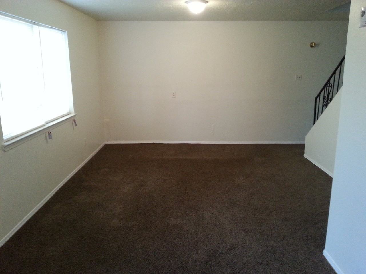 2101 Elm St Se #A - Photo 4 of 18