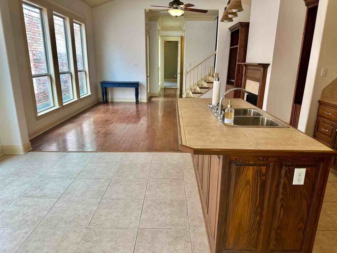 119 Coconut Grove Cir - Photo 2 of 17