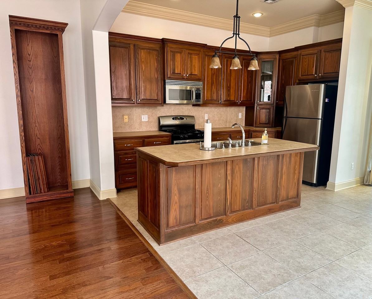 119 Coconut Grove Cir - Photo 4 of 17