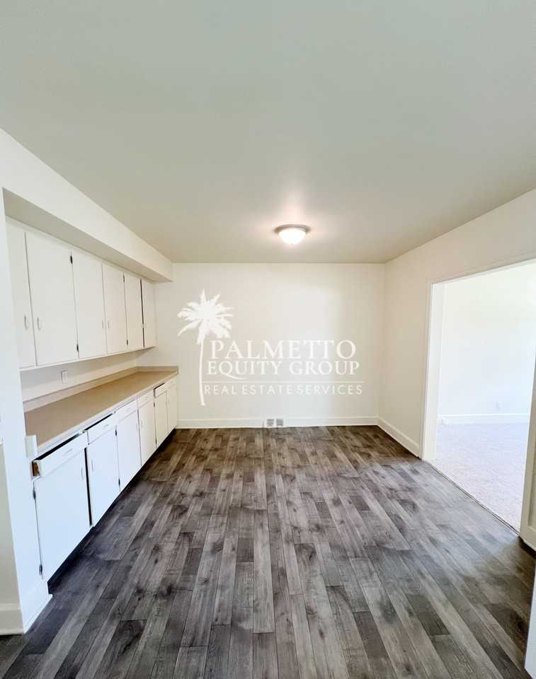 405 Richardson Ave #A - Photo 6 of 12