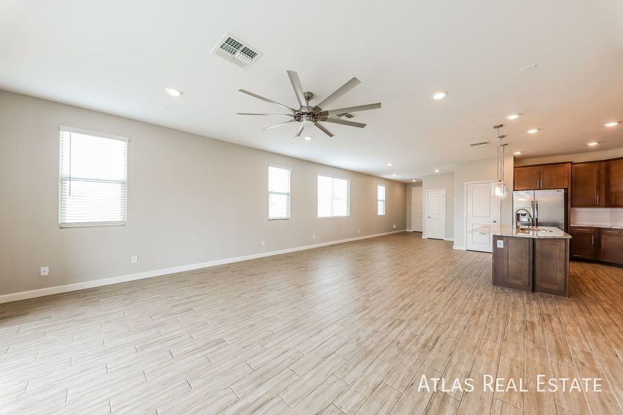 20234 W Harrison St - Photo 7 of 32