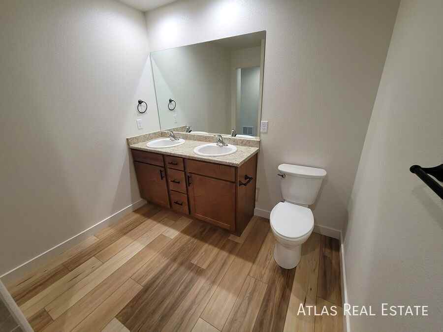 829 S Laurue Dr - Photo 7 of 22