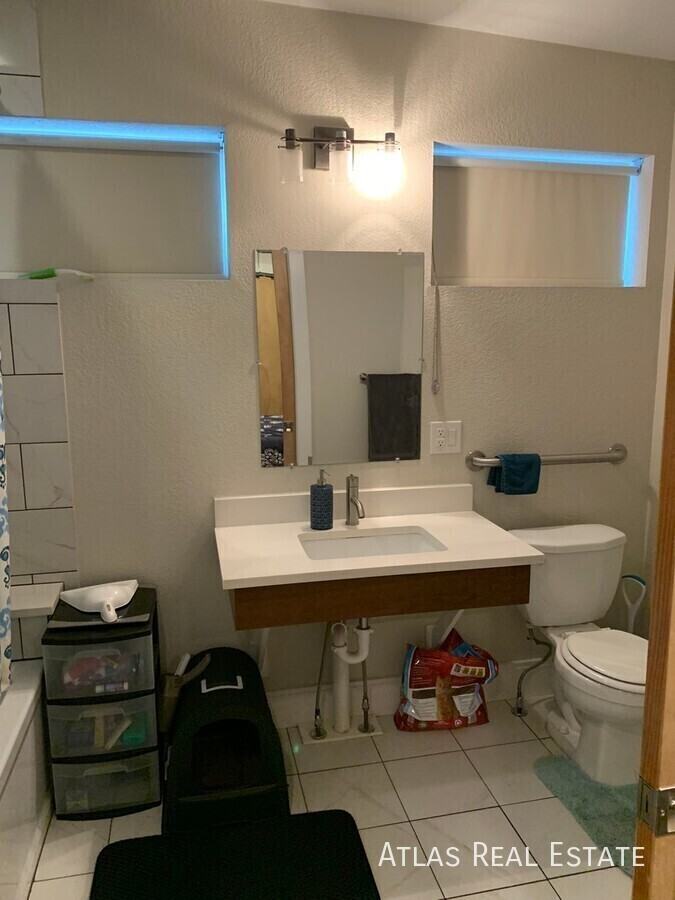 4411 Yates St #101 - Photo 7 of 16