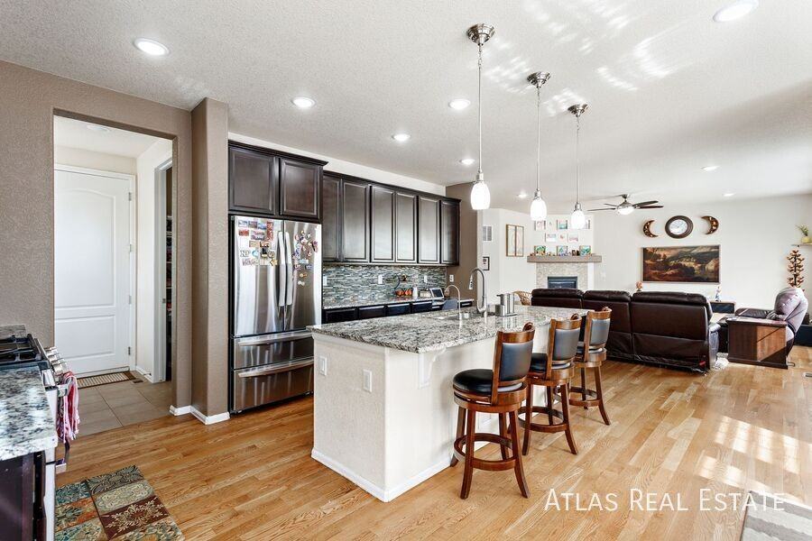 14050 Hudson St - Photo 4 of 36