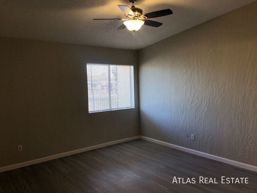 7015 E Wilshire Dr #4 - Photo 6 of 15