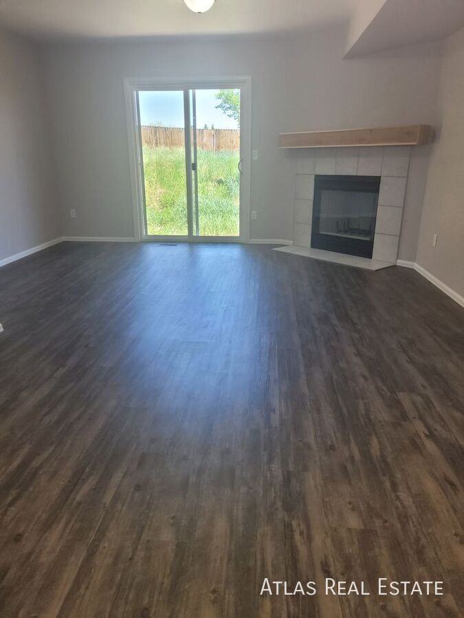 5447 Fiesta Ln - Photo 7 of 16