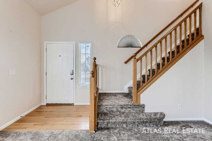 12361 Chateau Creek Ct - Photo 4 of 16