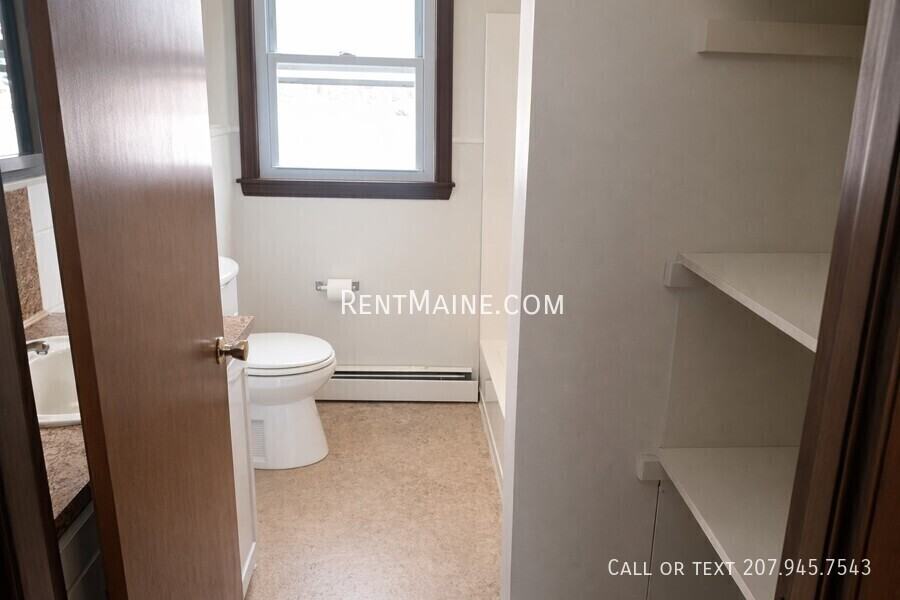 19 Hemlock St - Photo 7 of 15