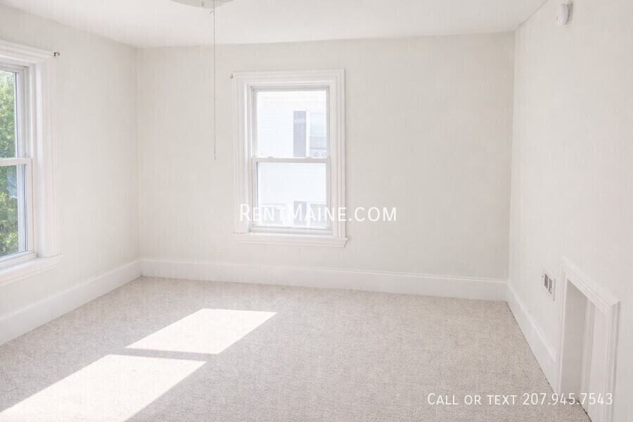 92 Fling St - Photo 5 of 19