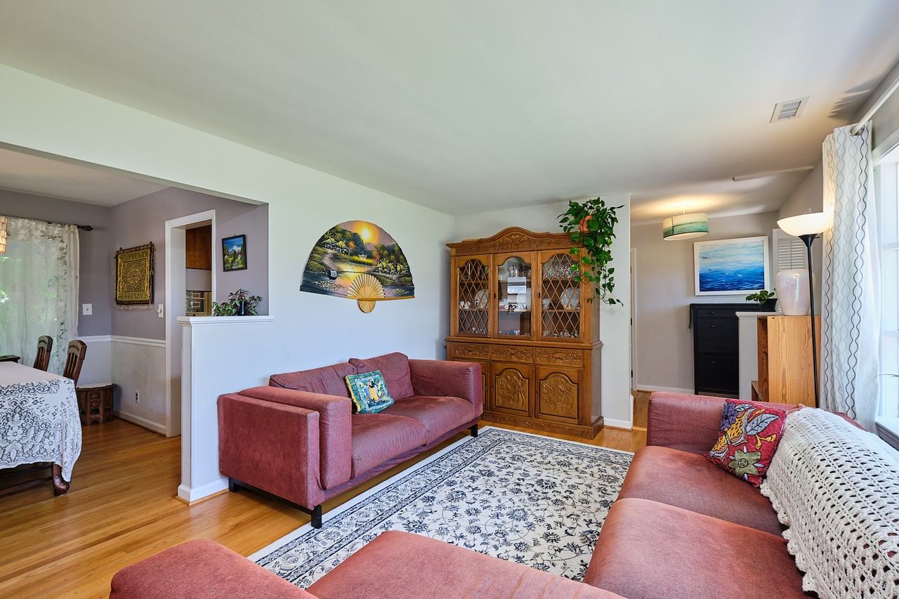 11714 College View Dr - Photo 4 of 50