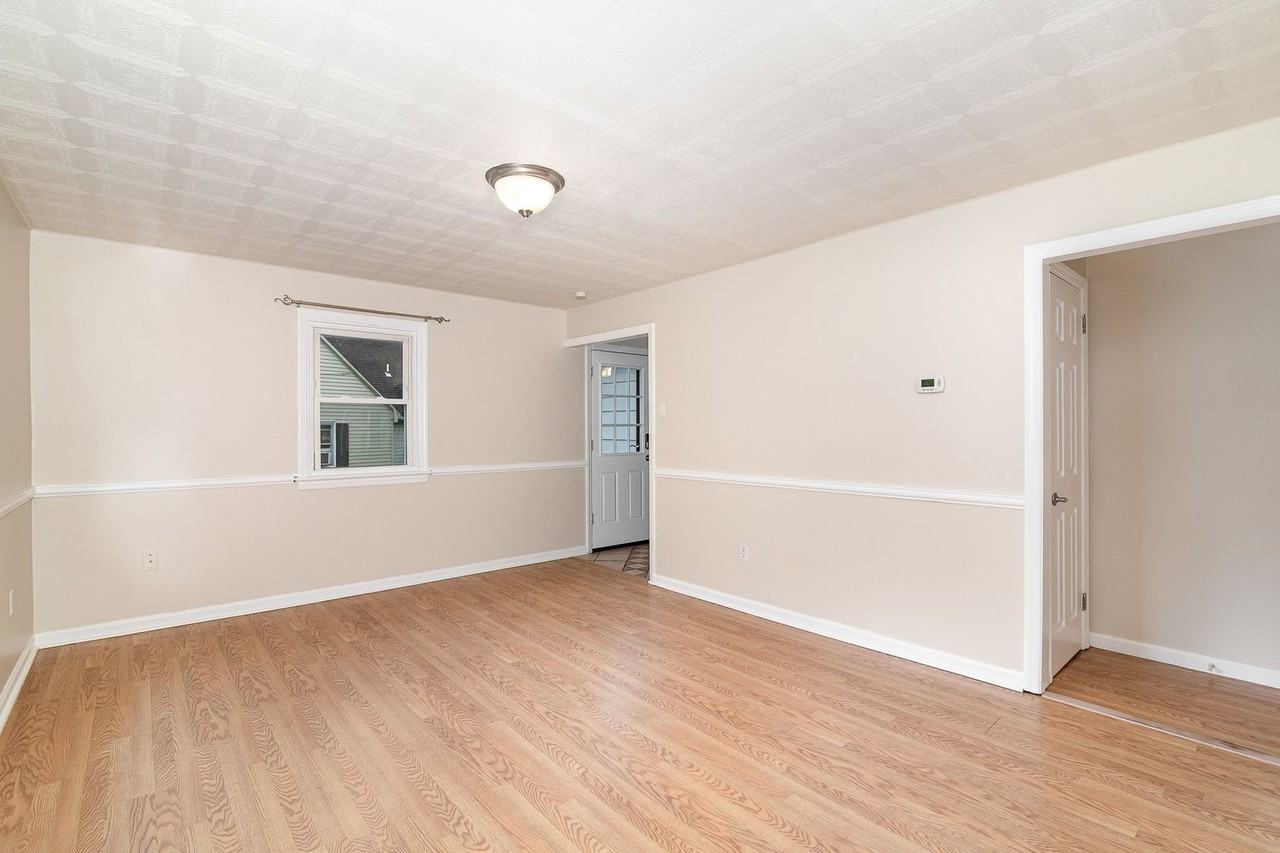 6117 Nassau Rd - Photo 6 of 35