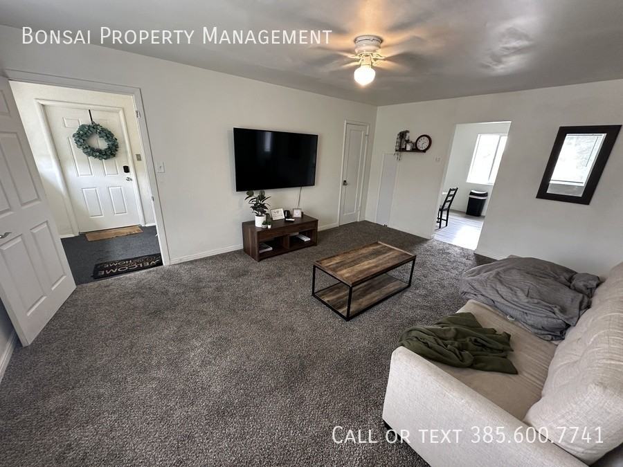 997 Chapel Dr #6 - Photo 2 of 10