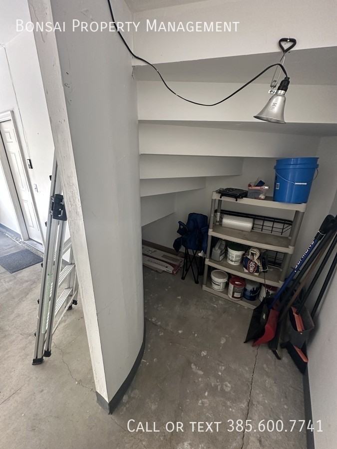 3854 W Garonne Ave - Photo 3 of 13