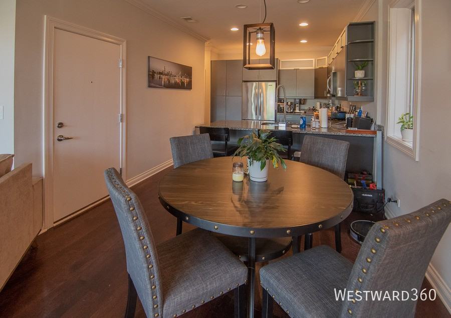 1033 W Monroe St #4 - Photo 7 of 20