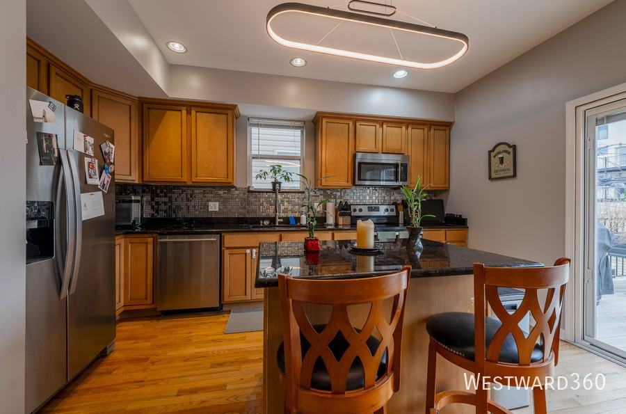 1438 W Cortez St #1 - Photo 6 of 19