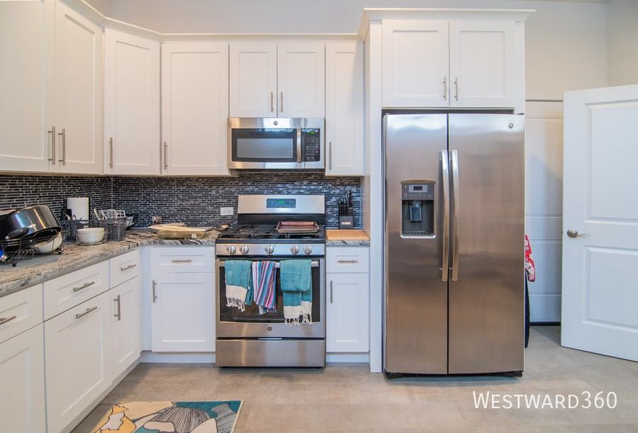 2535 W North Ave #CH - Photo 2 of 17