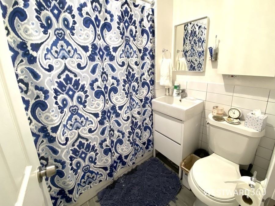 4547 N Albany Ave #1 - Photo 6 of 11