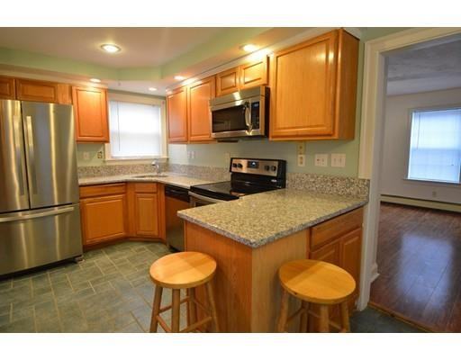 61 Sanborn St - Photo 2 of 13