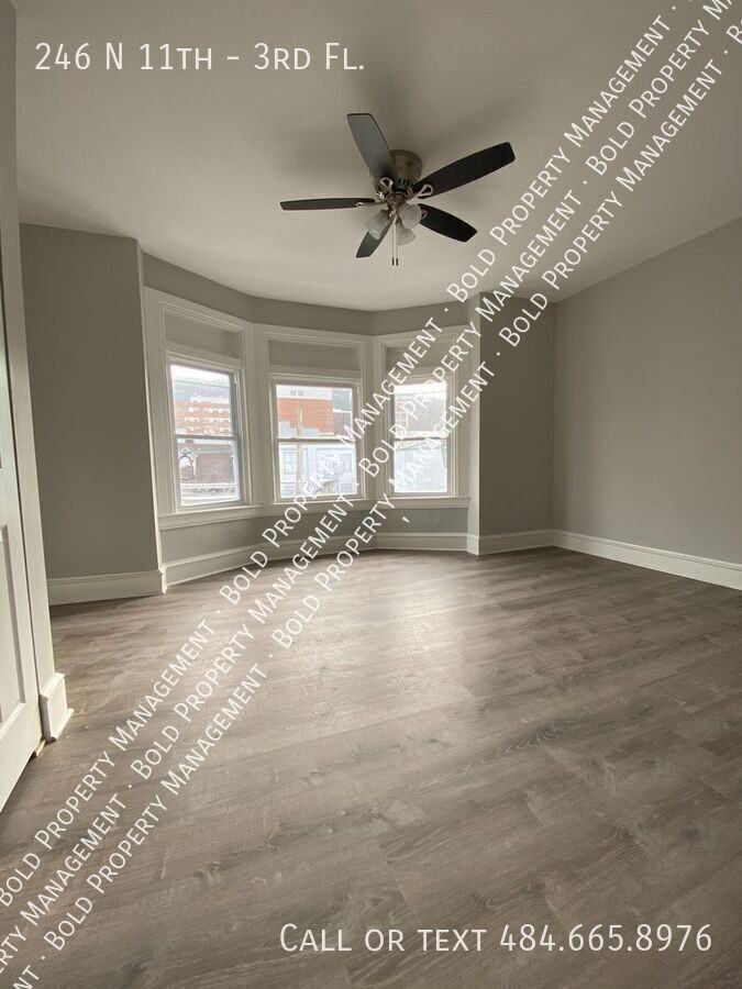 246 N 11th St #3rdFL - Photo 3 of 8