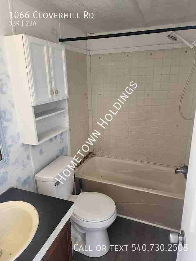 1066 Cloverhill Rd - Photo 4 of 20