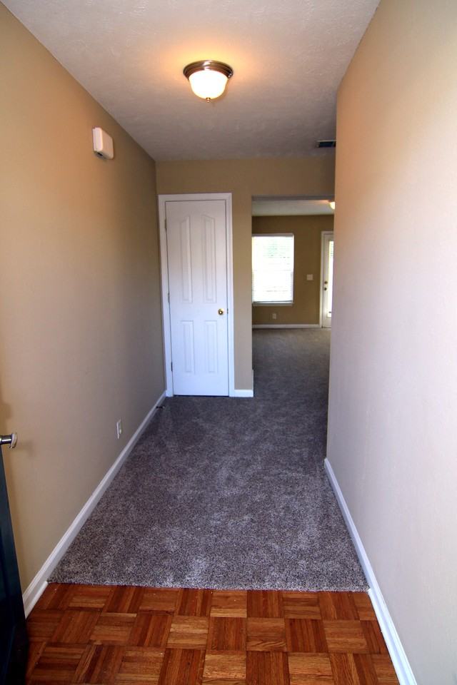 323 Shoshone Pl - Photo 2 of 24