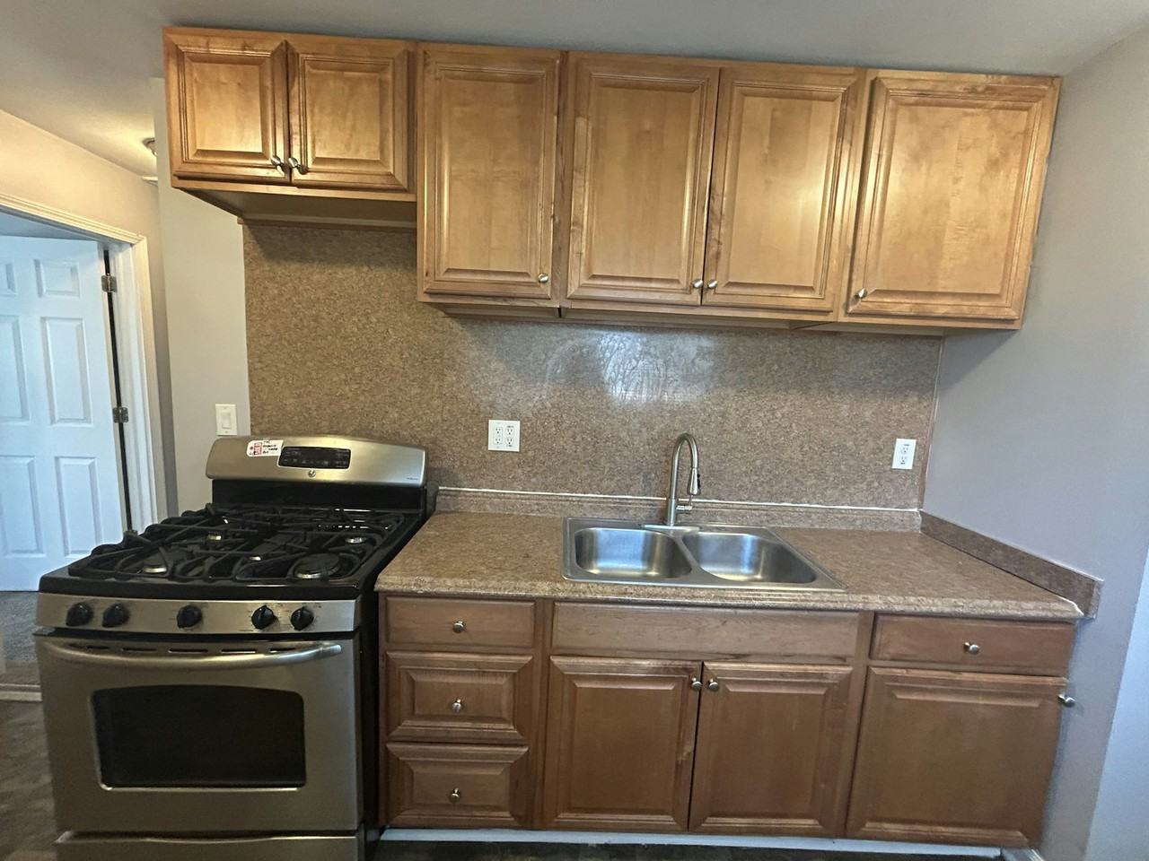 1599 Magnolia Drive - Photo 3 of 25