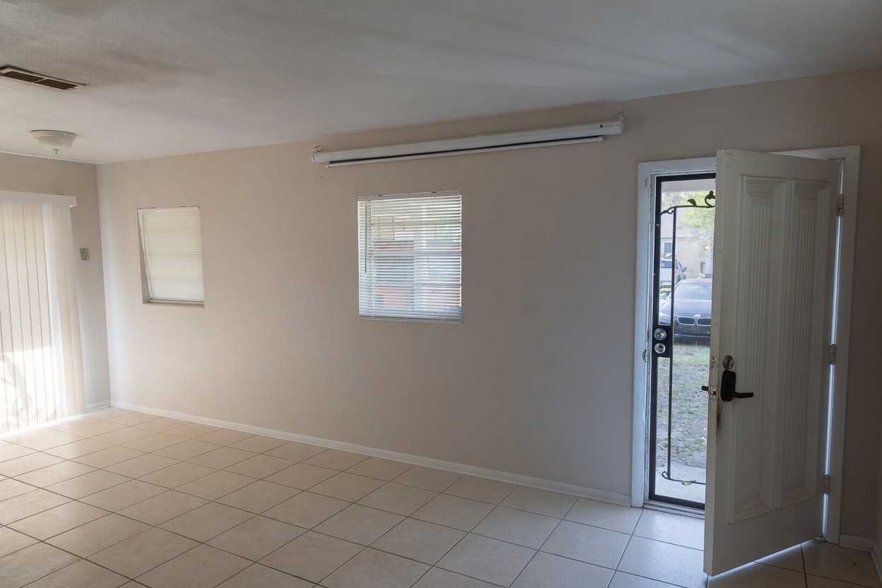 5157 Palmer Avenue - Photo 7 of 12