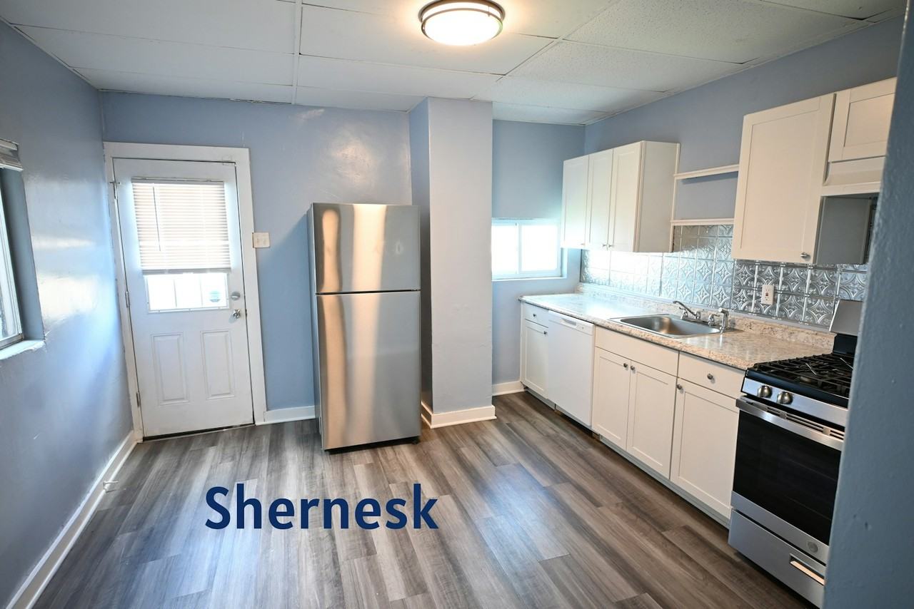 237 East 17th Avenue - Photo 3 of 14