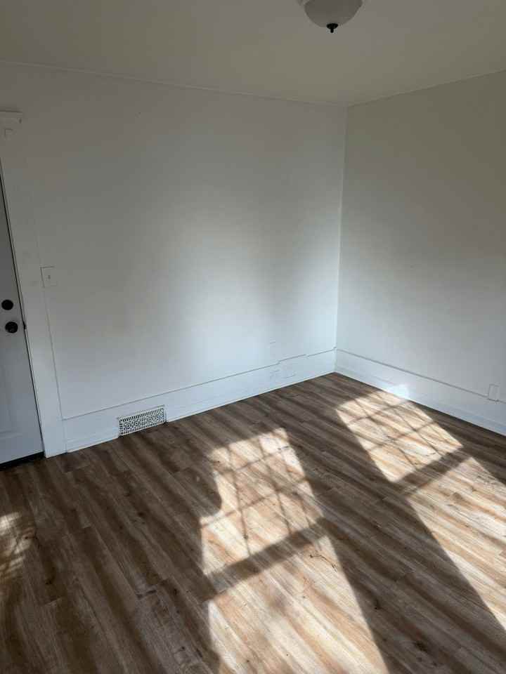 1311 West 9th Avenue, Unit 5 - Photo 4 of 32