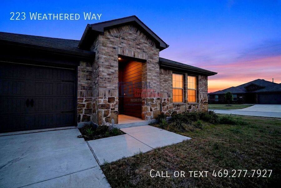 223 Weathered Way - Photo 2 of 29