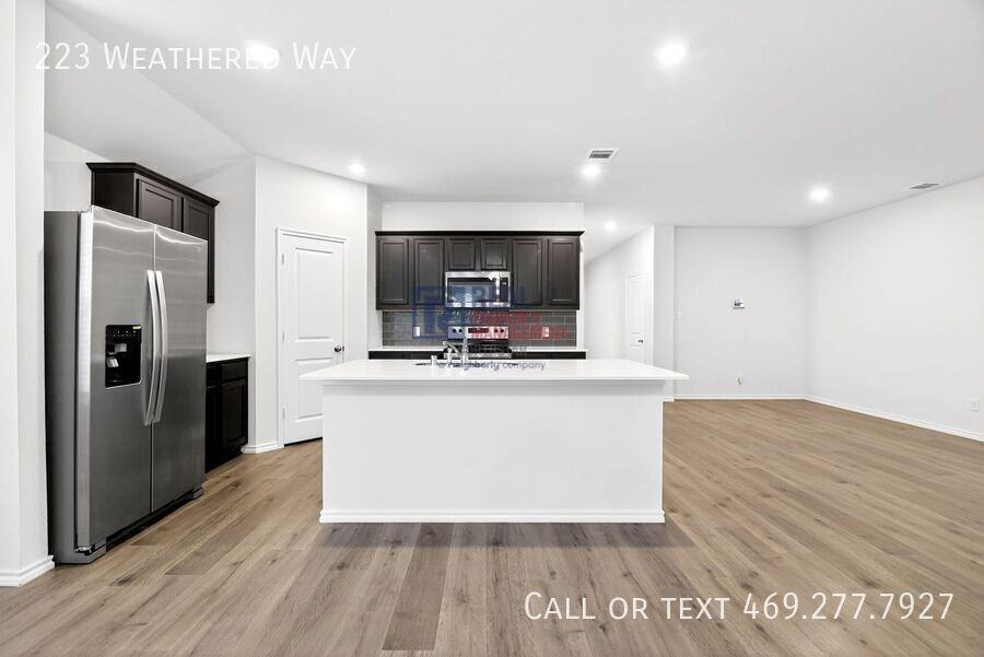 223 Weathered Way - Photo 7 of 29