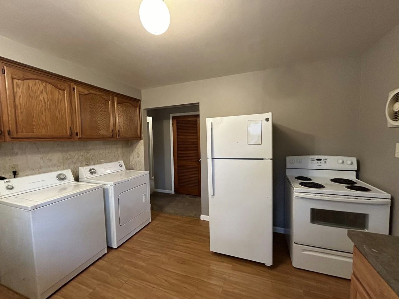 4471 Croissant Street - Photo 7 of 28