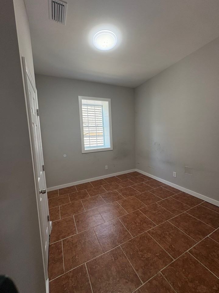 1501 G St #200 - Photo 2 of 7