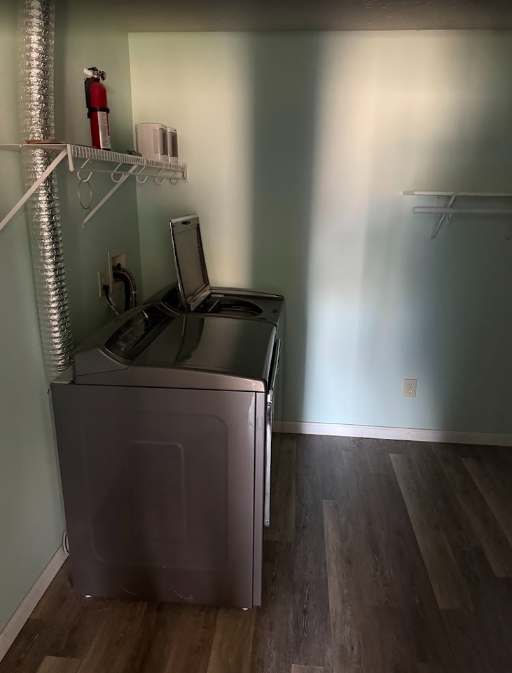 1616 Ashley Ct #304 - Photo 2 of 12