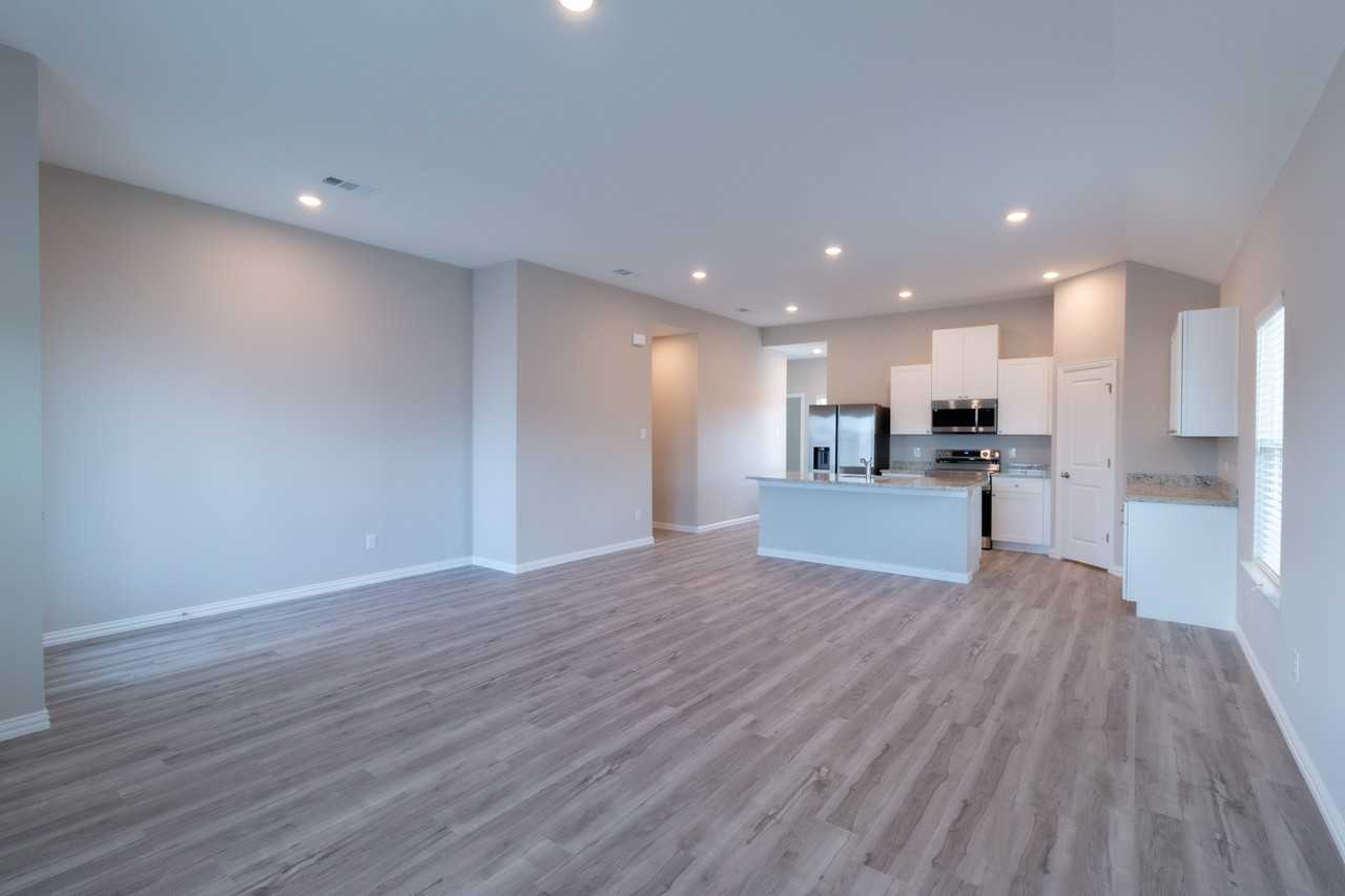 1902 Oliver St #NA - Photo 6 of 24