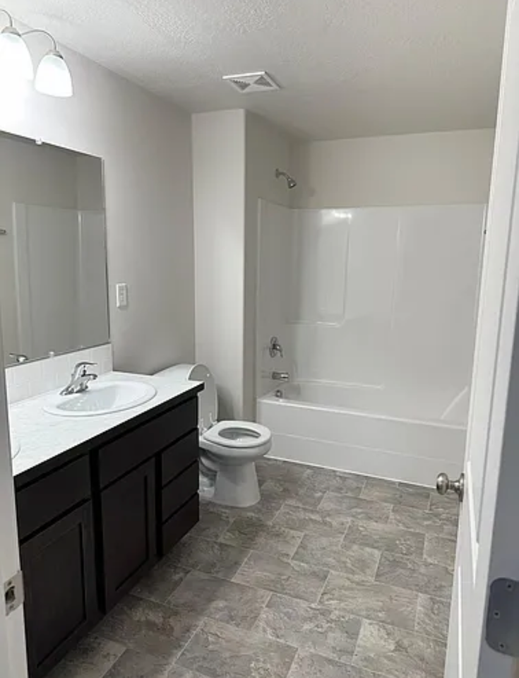 1118 W Sequoia Rd #NA - Photo 2 of 7