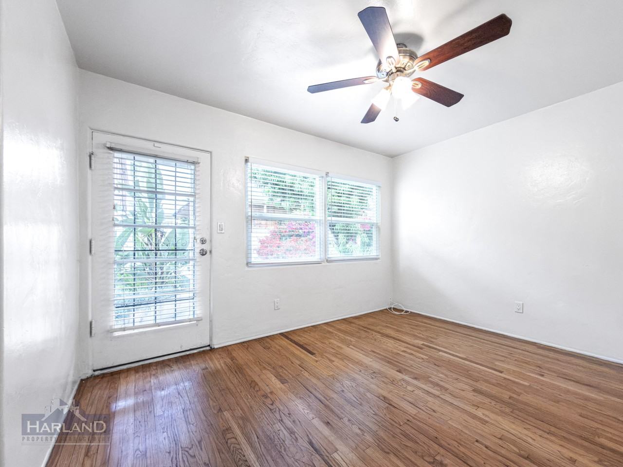 4460 49th St - Photo 2 of 15