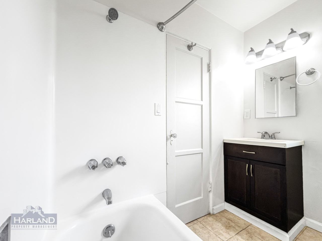 4460 49th St - Photo 3 of 15