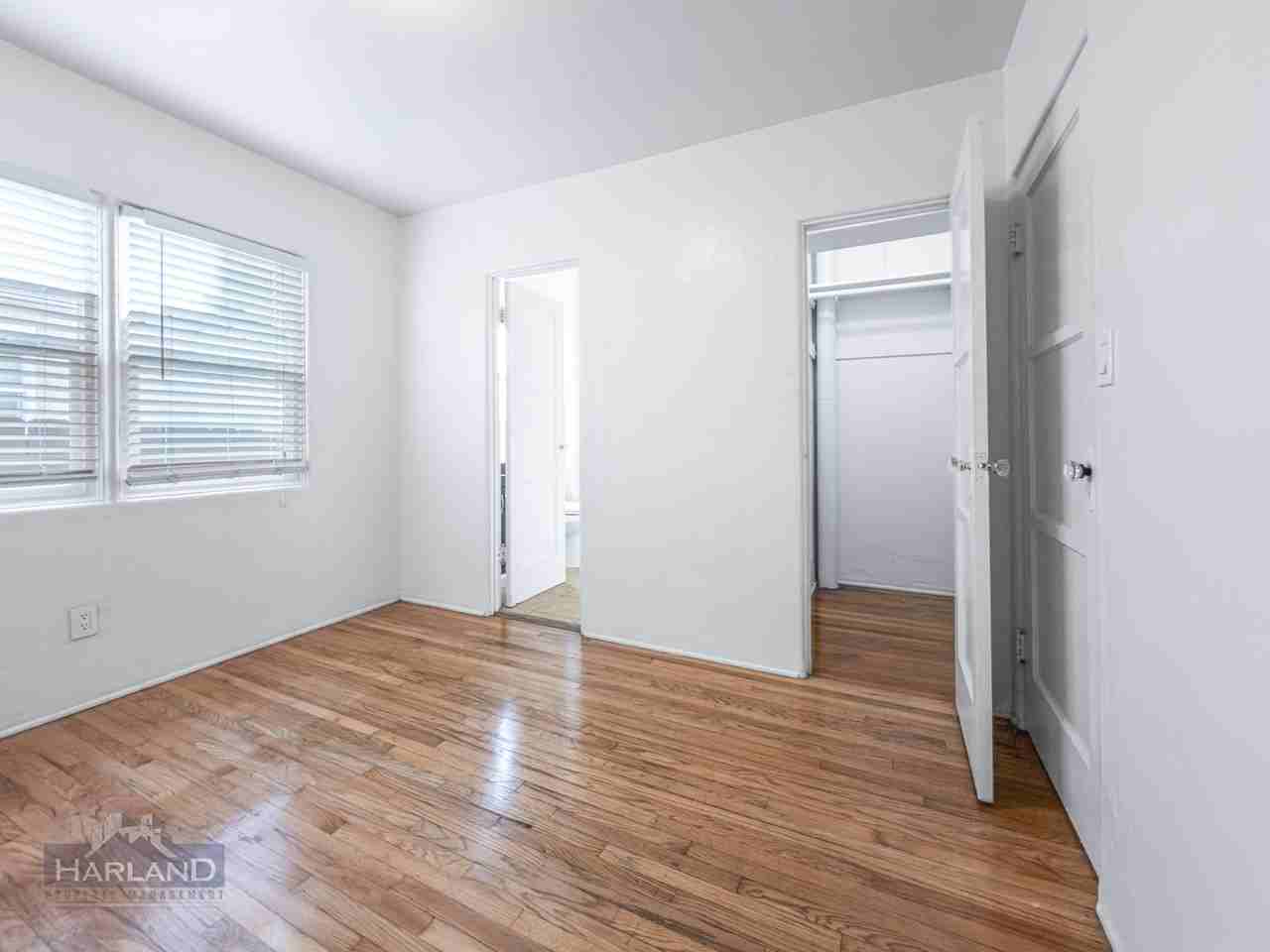 4460 49th St - Photo 5 of 15