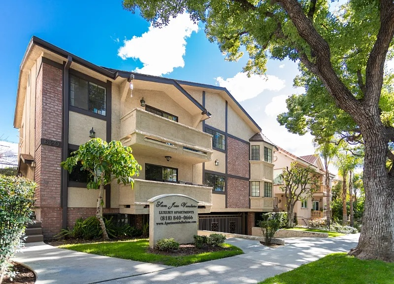 620 E San Jose Ave #D