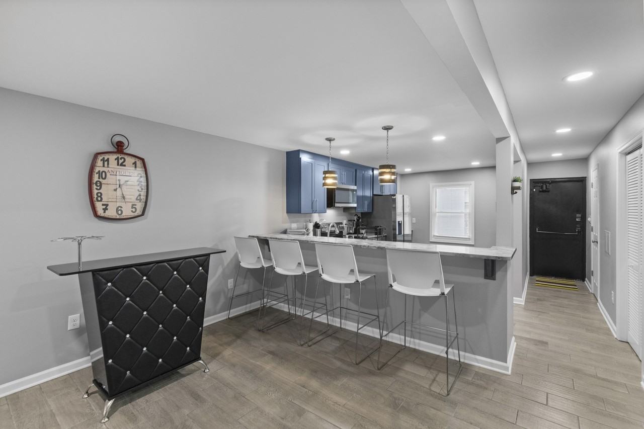 1214 N King St - Photo 7 of 21