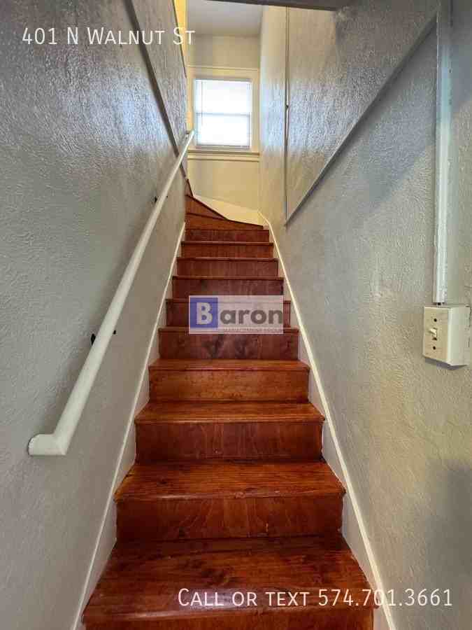 401 N Walnut St - Photo 2 of 12