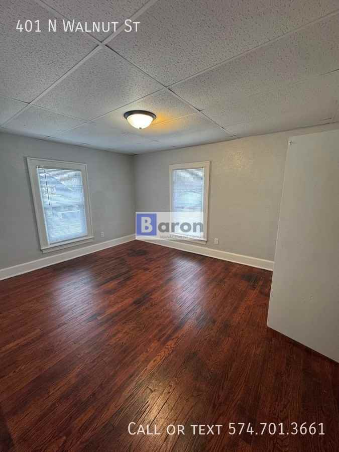 401 N Walnut St - Photo 5 of 12