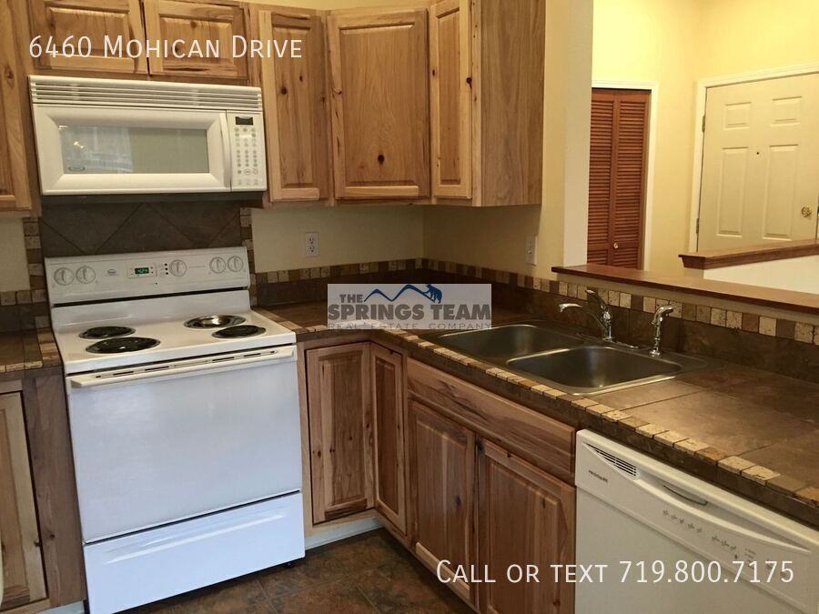 6460 Mohican Dr - Photo 4 of 16