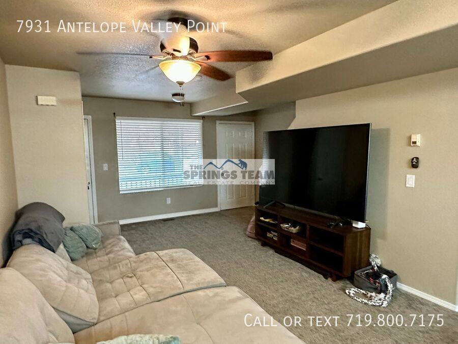 7931 Antelope Valley Pt - Photo 3 of 18