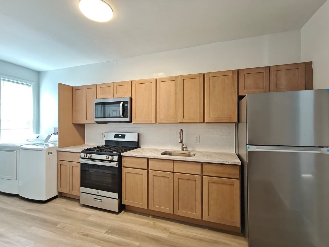 5308 Race St - Photo 2 of 12